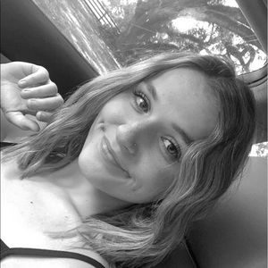 Meet your Posher, Ava